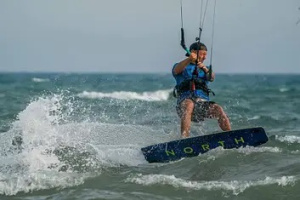 scuola di kitesurf sant'antioco